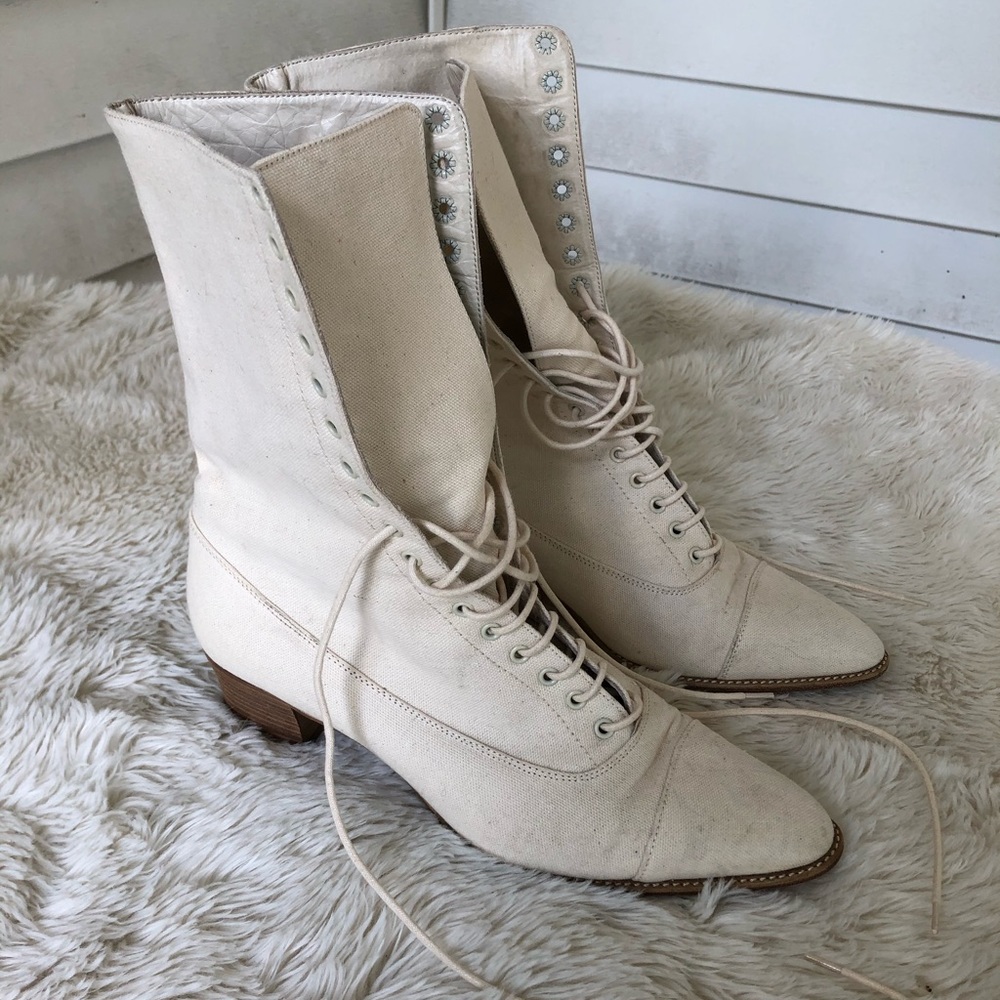 Vintage Italian lace-up boots